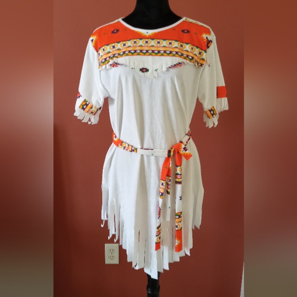 Costume / Party / Halloween Costume - Pocahontas - Native American